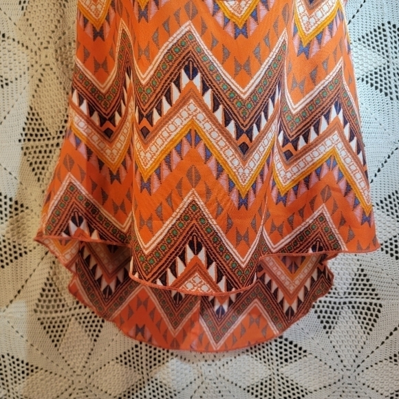 A'Gaci size small  tank top with gold buttons and two front pockets. - Picture 2 of 11